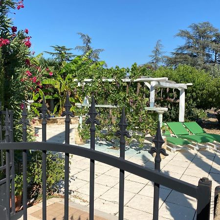Chambres Privees Dans Maison Avec Grand Parc Et Piscine Proche Via Rhona Andancette Ngoại thất bức ảnh